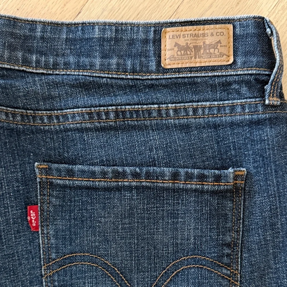 Levi Perfect Waist Straight Leg 525 Dark Blue Denim Jeans - Picture 8 of 9
